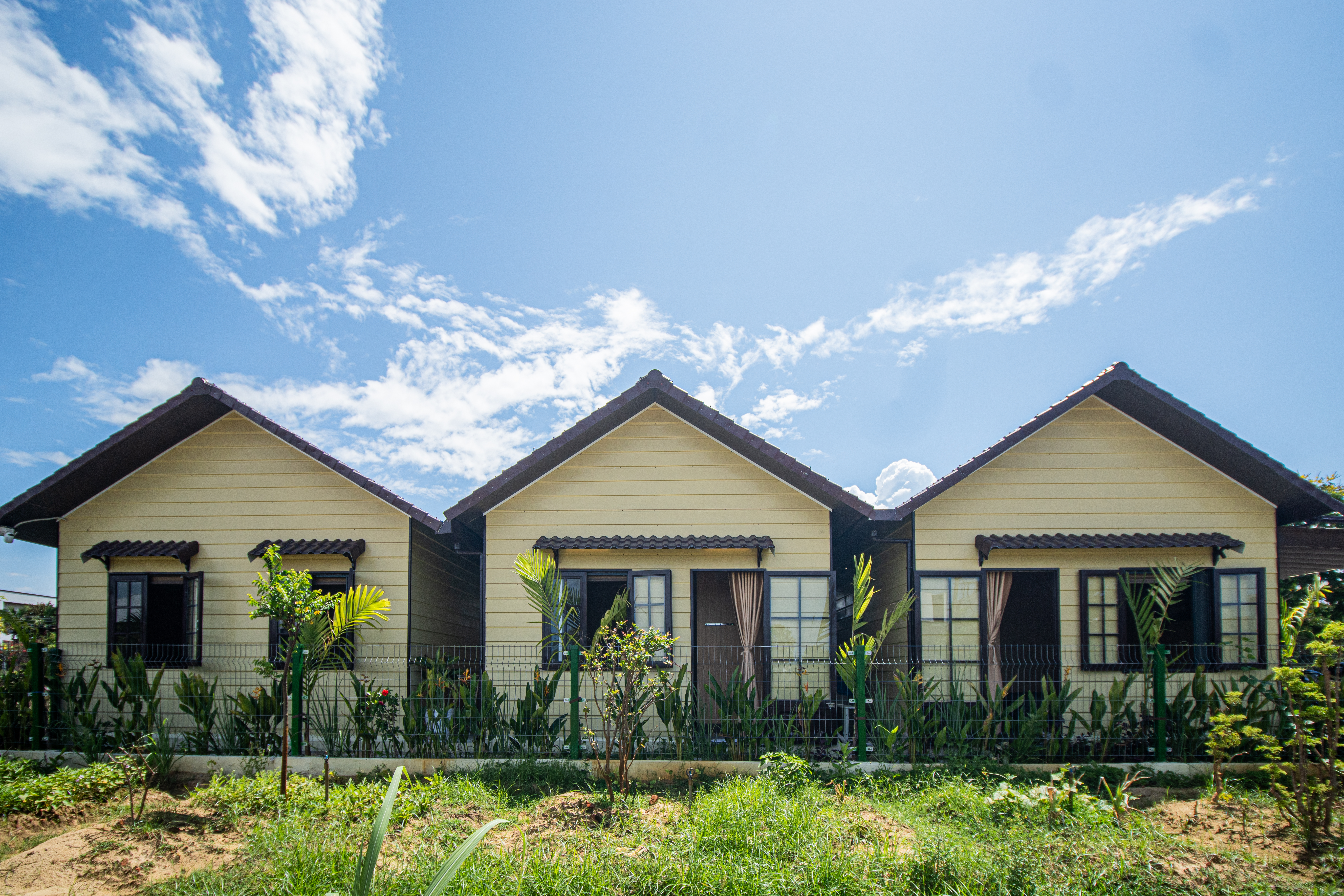 Red Mountain lifestyle 1