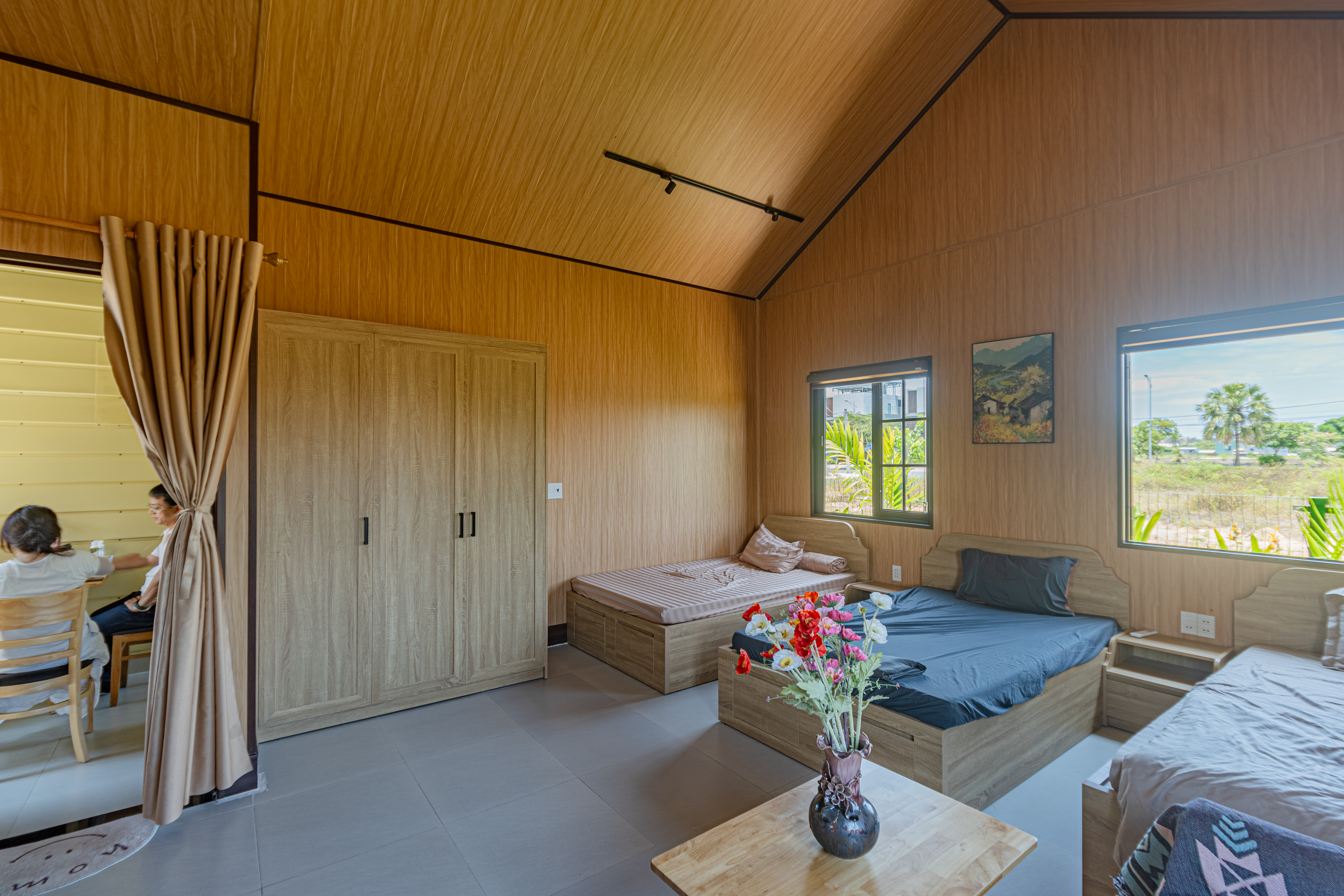 Family Triple Suite Interior 4