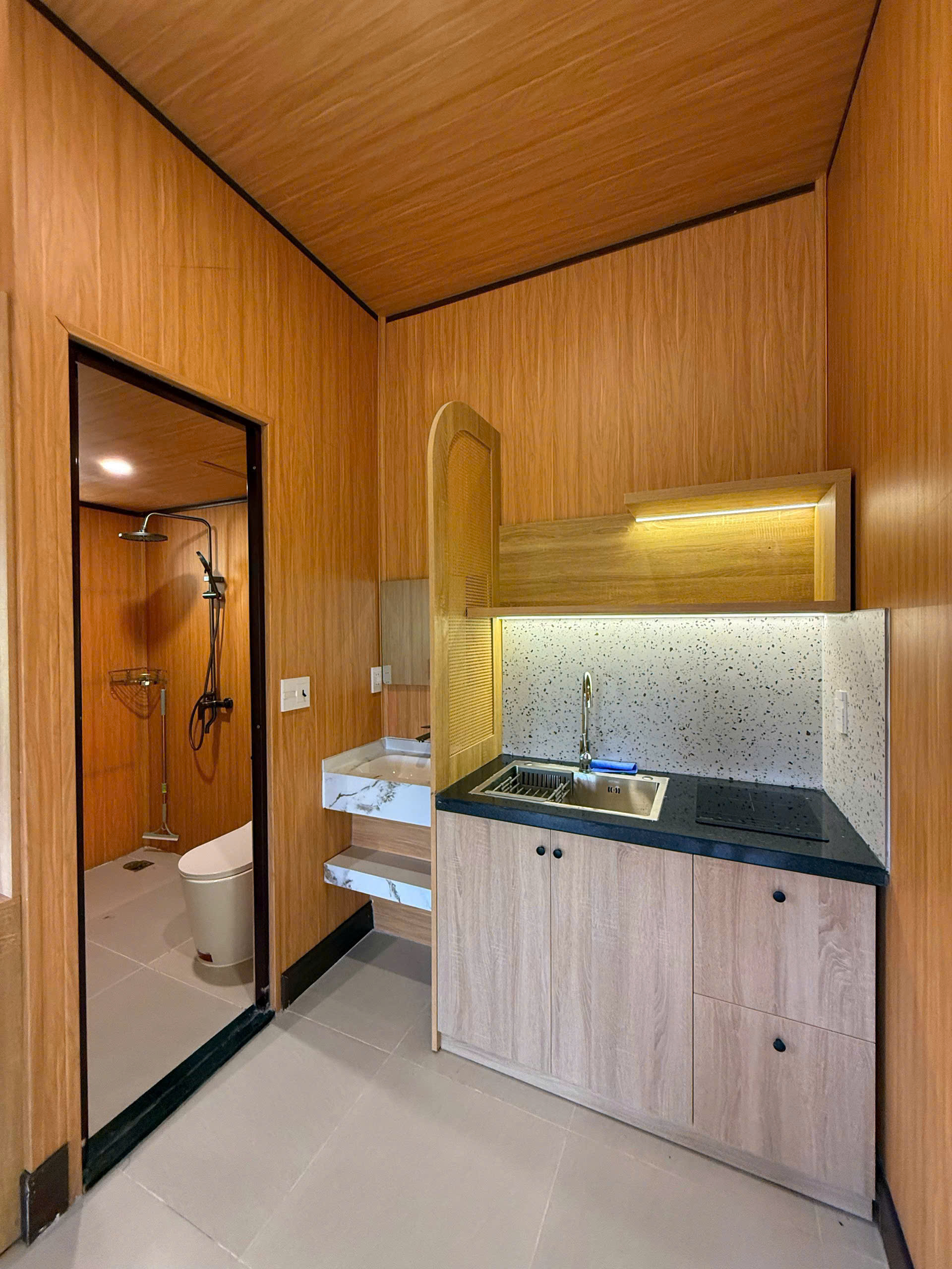 Family Triple Suite Interior 1